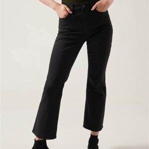 Athleta Flex Kick Flare crop jeans 8T in black